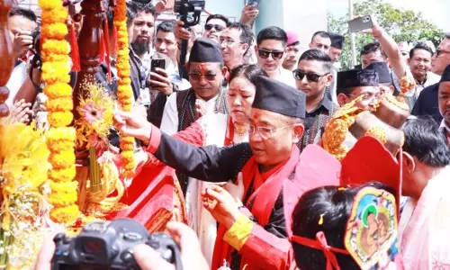 मुख्यमंत्री ने नामथांग में इंद्र जात्रा समारोह में नेवा समुदाय के लिए सांस्कृतिक केंद्र की घोषणा की मुख्यमंत्री ने नामथांग में इंद्र जात्रा समारोह में नेवा समुदाय के लिए सांस्कृतिक केंद्र की घोषणा की