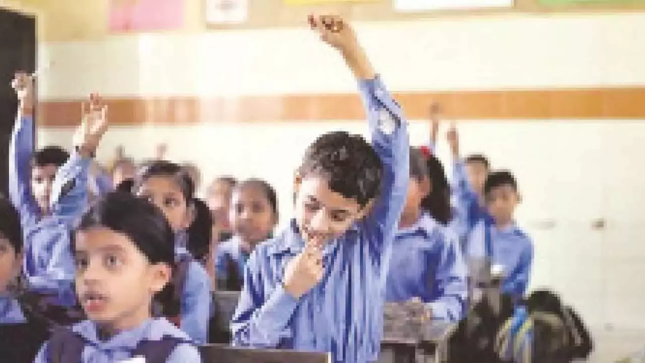 तमिलनाडु में 7,000 से अधिक सरकारी स्कूल के छात्रों के लिए ऐतिहासिक शिक्षा कार्यक्रम शुरू किया गया