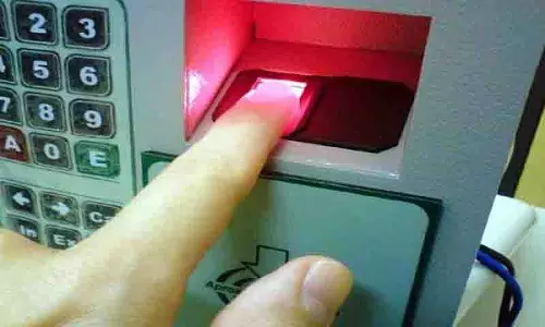 SCR ने TTE कर्मचारियों के लिए बायोमेट्रिक साइन-ऑन प्रणाली शुरू की