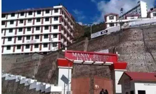 धोखाधड़ी के भीतर धोखाधड़ी, Manav Bharti University के 2 कर्मचारियों पर गबन का आरोप