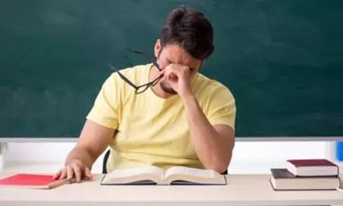 TET Exam: सेवानिवृत्ति के कगार पर खड़े शिक्षकों के लिए संघर्ष TET Exam: सेवानिवृत्ति के कगार पर खड़े शिक्षकों के लिए संघर्ष