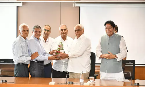 गुजरात के उद्योग संघों ने CM पटेल से मुलाकात की, केंद्र के नए जीएसटी सुधारों का स्वागत किया गुजरात के उद्योग संघों ने CM पटेल से मुलाकात की, केंद्र के नए जीएसटी सुधारों का स्वागत किया