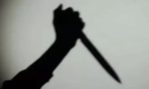 पेट्रोल भरवाने के विवाद में दो गुटों के बीच चाकूबाजी, मामला दर्ज