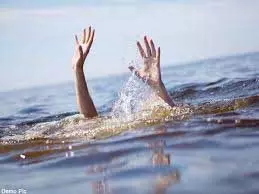 Up News: गंगा में डूबा किशोर, मौत से परिवार में कोहराम Up News: गंगा में डूबा किशोर, मौत से परिवार में कोहराम