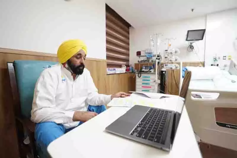Punjab ने केंद्र से 20,000 करोड़ रुपये का बाढ़ राहत पैकेज मांगा, पीएम मोदी आज राज्य के दौरे पर Punjab ने केंद्र से 20,000 करोड़ रुपये का बाढ़ राहत पैकेज मांगा, पीएम मोदी आज राज्य के दौरे पर