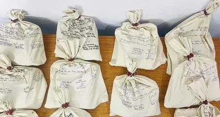 पुलिस की बड़ी कामयाबी, 12.1 किलो हेरोइन बरामद, दो तस्कर गिरफ्तार पुलिस की बड़ी कामयाबी, 12.1 किलो हेरोइन बरामद, दो तस्कर गिरफ्तार