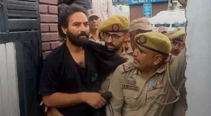 आप विधायक शांति के लिए आसन्न खतरा: जम्मू-कश्मीर पुलिस डोजियर आप विधायक शांति के लिए आसन्न खतरा: जम्मू-कश्मीर पुलिस डोजियर