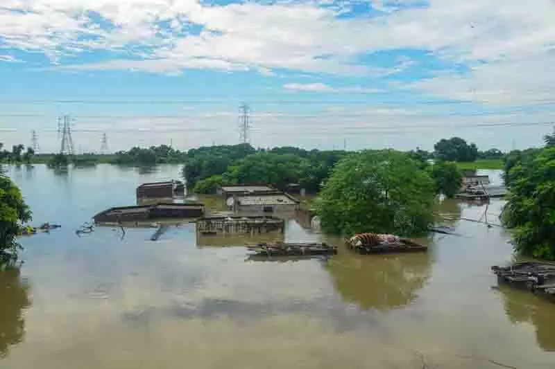 Punjab के किसान चाहते, 70 हजार रुपये प्रति एकड़ मुआवजा, कहा- वसूली में लगेंगे 3 साल Punjab के किसान चाहते, 70 हजार रुपये प्रति एकड़ मुआवजा, कहा- वसूली में लगेंगे 3 साल
