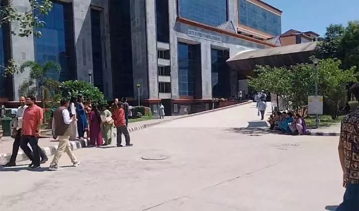 Mandi: मेडिकल कॉलेज उड़ाने की धमकी से हड़कंप Mandi: मेडिकल कॉलेज उड़ाने की धमकी से हड़कंप
