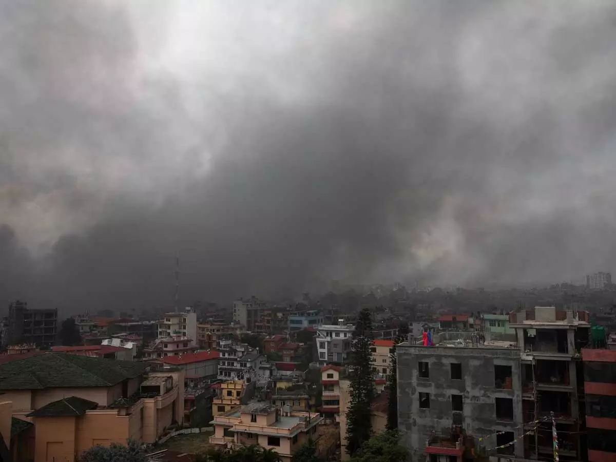 नेपाल के राष्ट्रपति ने भी इस्तीफा दिया, नौजवानों के आंदोलन ने देश की राजनीति को हिला दिया, 22 की मौत नेपाल के राष्ट्रपति ने भी इस्तीफा दिया, नौजवानों के आंदोलन ने देश की राजनीति को हिला दिया, 22 की मौत