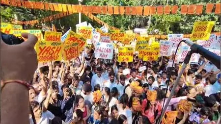 दिल्ली विश्वविद्यालय: छात्र हितों के लिए एबीवीपी ने निकाली गर्जना रैली दिल्ली विश्वविद्यालय: छात्र हितों के लिए एबीवीपी ने निकाली गर्जना रैली