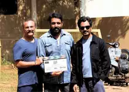 Blind Babu के लिए नवाजुद्दीन सिद्दीकी और रवि वर्मा की जोड़ी तैयार Blind Babu के लिए नवाजुद्दीन सिद्दीकी और रवि वर्मा की जोड़ी तैयार
