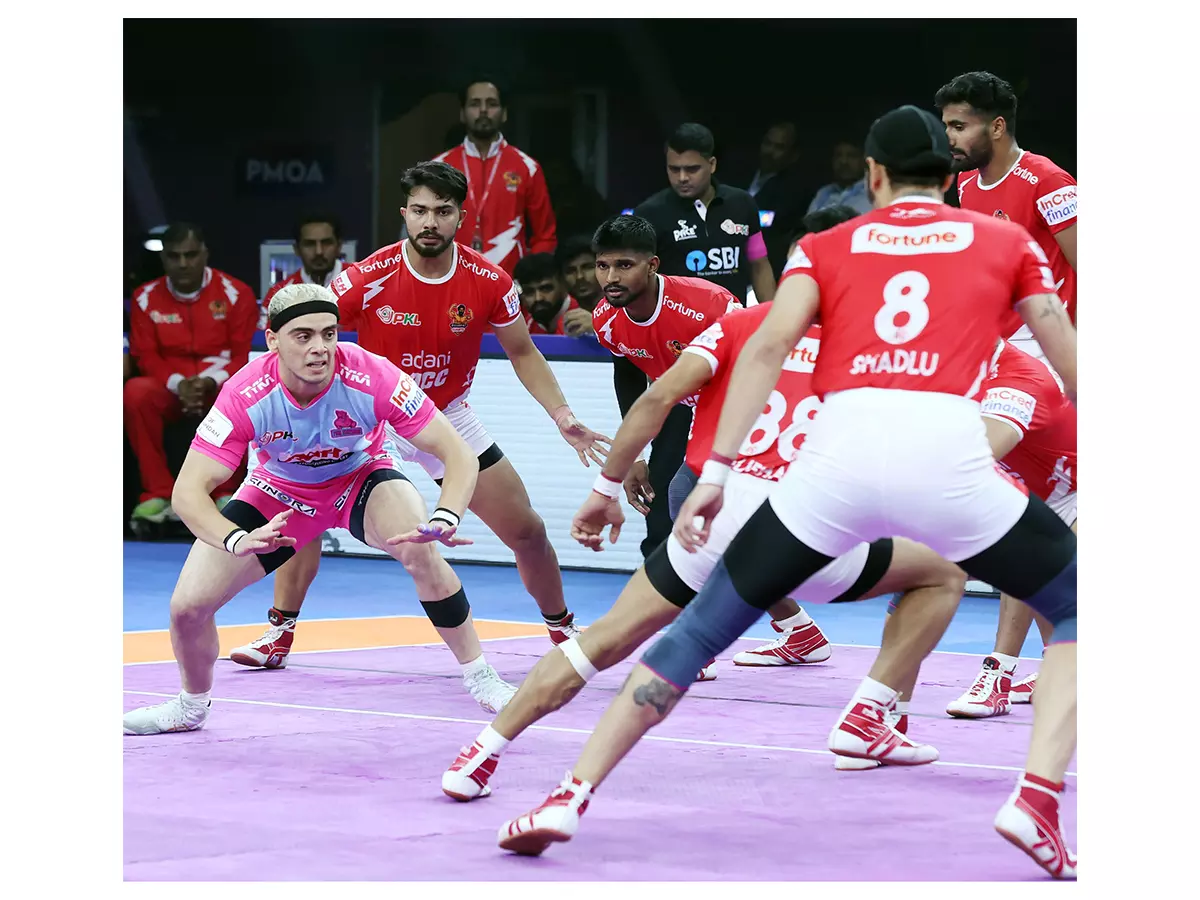 PKL 12: जयपुर पिंक पैंथर्स की वापसी, नितिन ने गुजरात जायंट्स के खिलाफ गोल्डन रेड जीत हासिल की PKL 12: जयपुर पिंक पैंथर्स की वापसी, नितिन ने गुजरात जायंट्स के खिलाफ गोल्डन रेड जीत हासिल की