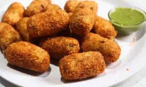 Laccha Aloo Cutlet Recipe: नाश्ते में ट्राई करें क्रिस्पी लच्छा आलू कटलेट रेसिपी Laccha Aloo Cutlet Recipe: नाश्ते में ट्राई करें क्रिस्पी लच्छा आलू कटलेट रेसिपी