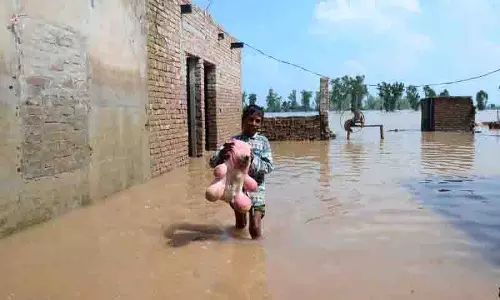 Lohiya में विस्थापित परिवारों के लिए स्वच्छता प्रमुख मुद्दा Lohiya में विस्थापित परिवारों के लिए स्वच्छता प्रमुख मुद्दा