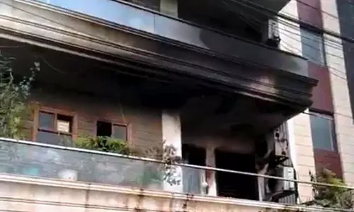 Faridabad में एसी कंप्रेसर फटने से एक ही परिवार के तीन लोगों की मौत