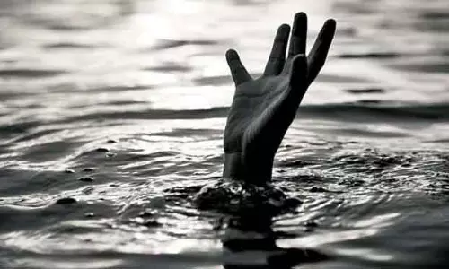क्योंझर के गुंडिचाघागी झरने में युवक बह गया