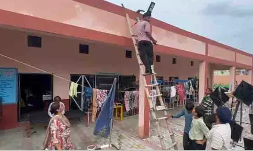 Jalandhar: मियानी स्कूल 306 बाढ़ पीड़ितों के लिए आश्रय स्थल बना Jalandhar: मियानी स्कूल 306 बाढ़ पीड़ितों के लिए आश्रय स्थल बना