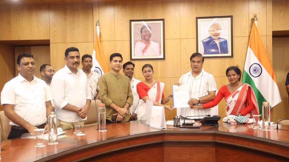 Assam  सरकार आदिवासी, चाय जनजाति समुदायों के लिए आरक्षण प्रमाणपत्र जारी
