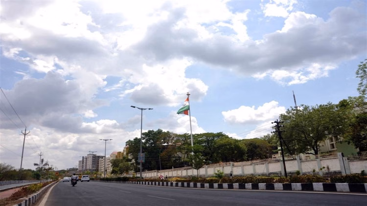 Bhopal: चार दिन मौसम रहेगा राहतभरा Bhopal: चार दिन मौसम रहेगा राहतभरा