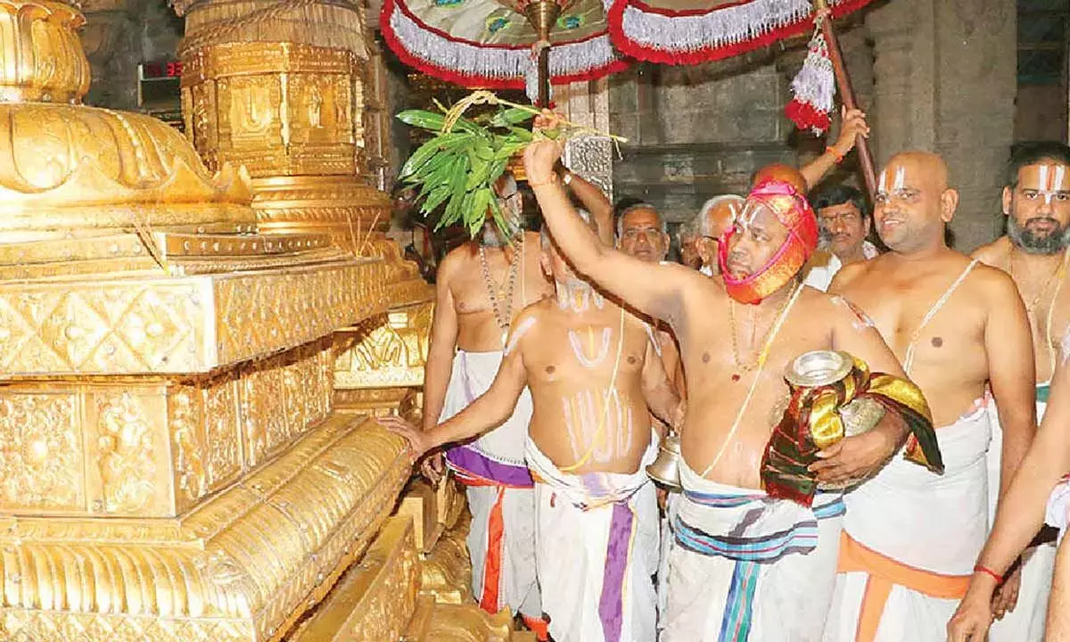 Andhra: शुद्धिकरण अनुष्ठान के बाद राज्य भर में मंदिर फिर से खुल गए