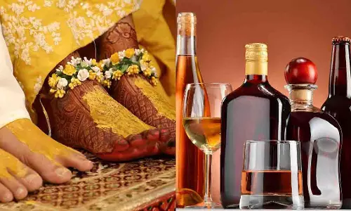 Maharashtra: रत्नागिरी गांव ने भव्य विवाह परंपराओं पर प्रतिबंध लगाया Maharashtra: रत्नागिरी गांव ने भव्य विवाह परंपराओं पर प्रतिबंध लगाया