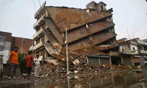 व्यापारियों ने कहा, भवन मालिकों के खिलाफ FIR दर्ज करें
