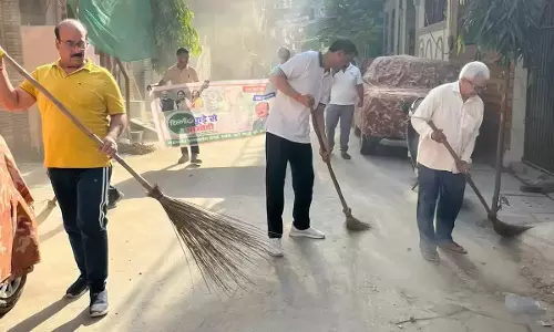 New Delhi: शिक्षा मंत्री ने दिल्ली को कूड़े से आजादी अभियान का किया समर्थन New Delhi: शिक्षा मंत्री ने दिल्ली को कूड़े से आजादी अभियान का किया समर्थन