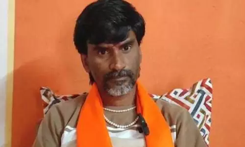 Manoj Jarange ने फडणवीस पर हमला किया: भुजबल को जेल में डालो, वह सबको बर्बाद कर रहे हैं! Manoj Jarange ने फडणवीस पर हमला किया: भुजबल को जेल में डालो, वह सबको बर्बाद कर रहे हैं!