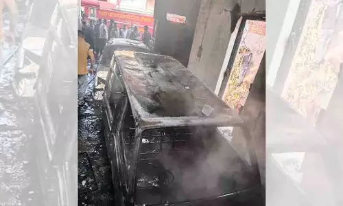 Madhya Pradesh: नीमच में गैस रिसाव से भीषण आग और विस्फोट Madhya Pradesh: नीमच में गैस रिसाव से भीषण आग और विस्फोट