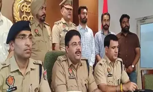 मोहाली पुलिस ने जबरन वसूली के लिए फायरिंग करने वाले दो आरोपियों को किया गिरफ्तार मोहाली पुलिस ने जबरन वसूली के लिए फायरिंग करने वाले दो आरोपियों को किया गिरफ्तार