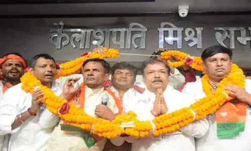 विकासशील स्वराज पार्टी का भाजपा में विलय, दिलीप जायसवाल ने मुकेश निषाद को दिलाई पार्टी की सदस्यता