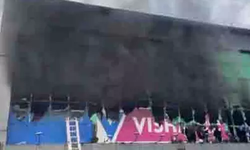 Ambala: विशाल मेगा मार्ट में भीषण आग, रेस्क्यू ऑपरेशन जारी