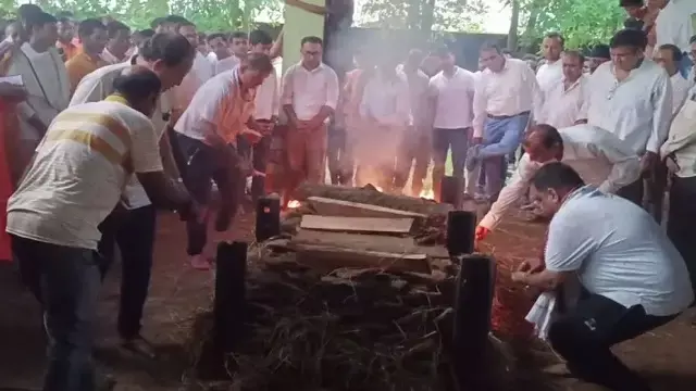 नुआपाड़ा में MLA राजेंद्र ढोलकिया को अंतिम विदाई