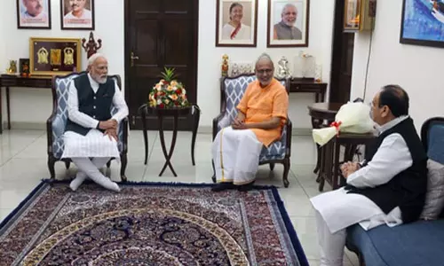 नवनिर्वाचित उपराष्ट्रपति राधाकृष्णन से मिले पीएम मोदी, जीत की दी बधाई