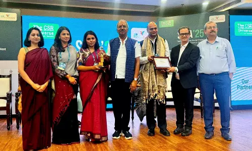 सांसद बृजमोहन अग्रवाल ने सामाजिक कार्यों में उत्कृष्ट योगदान देने वालों को किया सम्मानित सांसद बृजमोहन अग्रवाल ने सामाजिक कार्यों में उत्कृष्ट योगदान देने वालों को किया सम्मानित