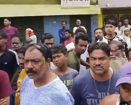 पुलिस और ATS ने लॉज से आईएसआईएस के संदिग्ध आतंकी को किया गिरफ्तार पुलिस और ATS ने लॉज से आईएसआईएस के संदिग्ध आतंकी को किया गिरफ्तार