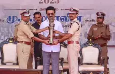 CM Stalin ने पहले पुलिस दिवस समारोह की अध्यक्षता की CM Stalin ने पहले पुलिस दिवस समारोह की अध्यक्षता की
