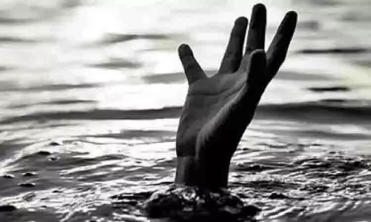 Tamil Nadu: महिला ने तीन बच्चों के साथ नदी में छलांग लगाई, सभी की मौत Tamil Nadu: महिला ने तीन बच्चों के साथ नदी में छलांग लगाई, सभी की मौत
