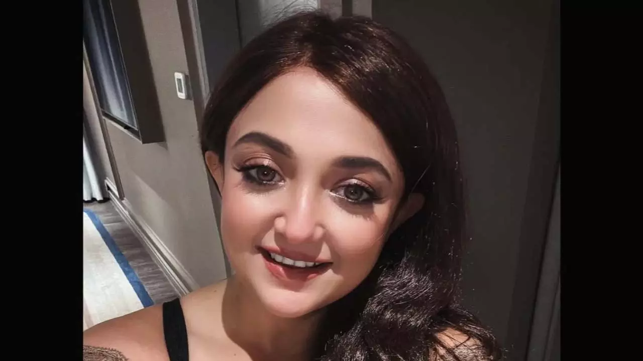 क्या Monali Thakur ने अपने पति माइक रिचर से तलाक के लिए अर्जी दी है? क्या Monali Thakur ने अपने पति माइक रिचर से तलाक के लिए अर्जी दी है?