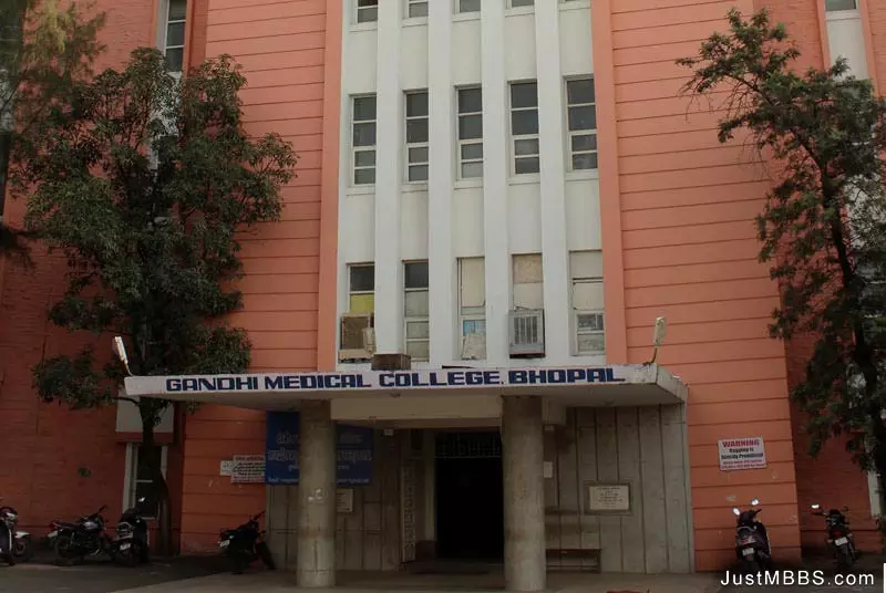 Bhopal: एमपी में नीट काउंसलिंग का दूसरा राउंड Bhopal: एमपी में नीट काउंसलिंग का दूसरा राउंड