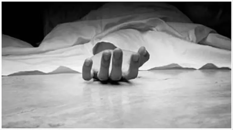 Delhi के सिग्नेचर ब्रिज से यमुना में कूदी महिला Delhi के सिग्नेचर ब्रिज से यमुना में कूदी महिला