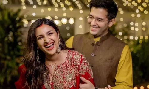 Parineeti Chopra Pregnancy: परिणीति और राघव चड्ढा बनने वाले हैं माता-पिता, एक्ट्रेस जल्द होंगी मां Parineeti Chopra Pregnancy: परिणीति और राघव चड्ढा बनने वाले हैं माता-पिता, एक्ट्रेस जल्द होंगी मां