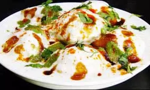 Dahi Vada:ऐसे बनाएं उड़द दाल के नरम दही वड़े Dahi Vada:ऐसे बनाएं उड़द दाल के नरम दही वड़े