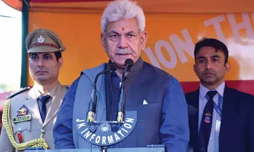 Udhampur  सिन्हा ने जीर्णोद्धार कार्यों का निरीक्षण किया
