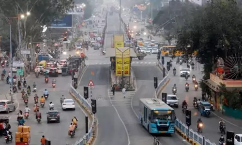 Indore: एबी रोड पर विकास का नया अध्याय शुरू Indore: एबी रोड पर विकास का नया अध्याय शुरू