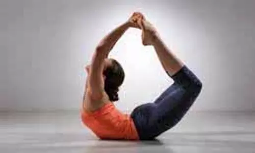 Yoga For Female: फिट रहने के लिए महिलाओं को रोजाना करने चाहिए ये योगासन Yoga For Female: फिट रहने के लिए महिलाओं को रोजाना करने चाहिए ये योगासन