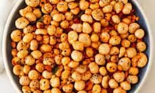 Makhana Namkeen Recipe: घर पर बनाएं मार्केट स्टाइल मखाना नमकीन, फॉलो करें रेसिपी Makhana Namkeen Recipe: घर पर बनाएं मार्केट स्टाइल मखाना नमकीन, फॉलो करें रेसिपी