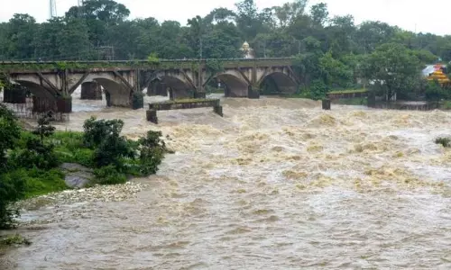 जनसुनवाई बेअसर, खरकई नदी की जमीन पर कब्जा जारी