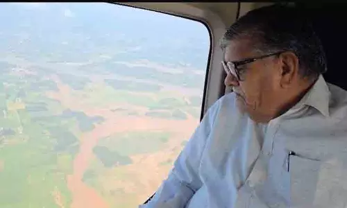 Punjab के राज्यपाल ने बाढ़ प्रभावित इलाकों का दौरा किया, सहायता आ रही Punjab के राज्यपाल ने बाढ़ प्रभावित इलाकों का दौरा किया, सहायता आ रही